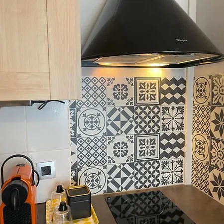 5 Personnes Piscine Pinede Et * 阿格德