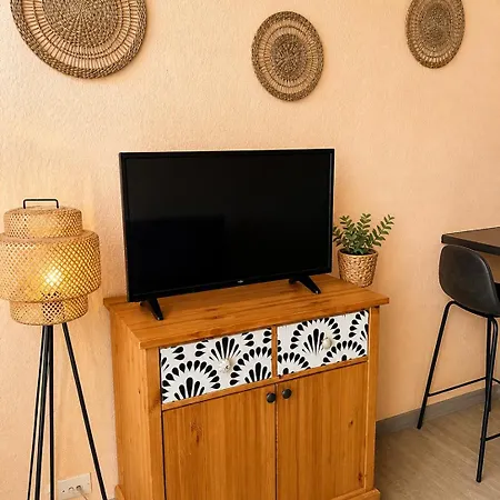 5 Personnes Piscine Pinède Et Appartement