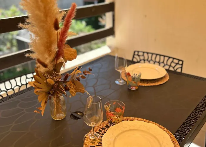 5 Personnes Piscine Pinede Et Agde